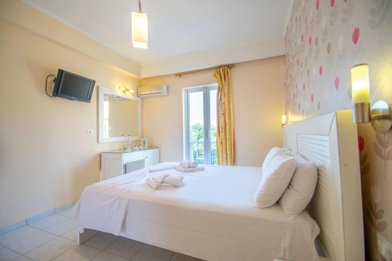 Hotel Emilia Zakynthos Town Exterior photo